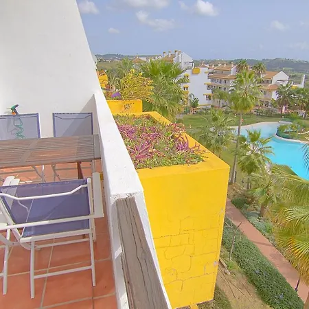 Apt10-Calanova *